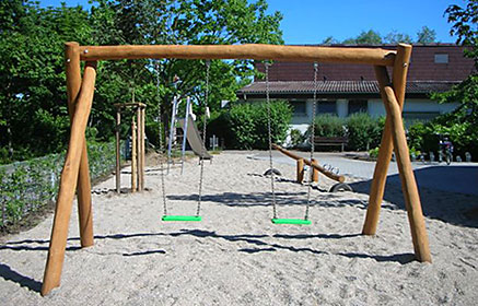 spielplatz Der neue Spielplatz vor dem Jugendzentrum ist fertig